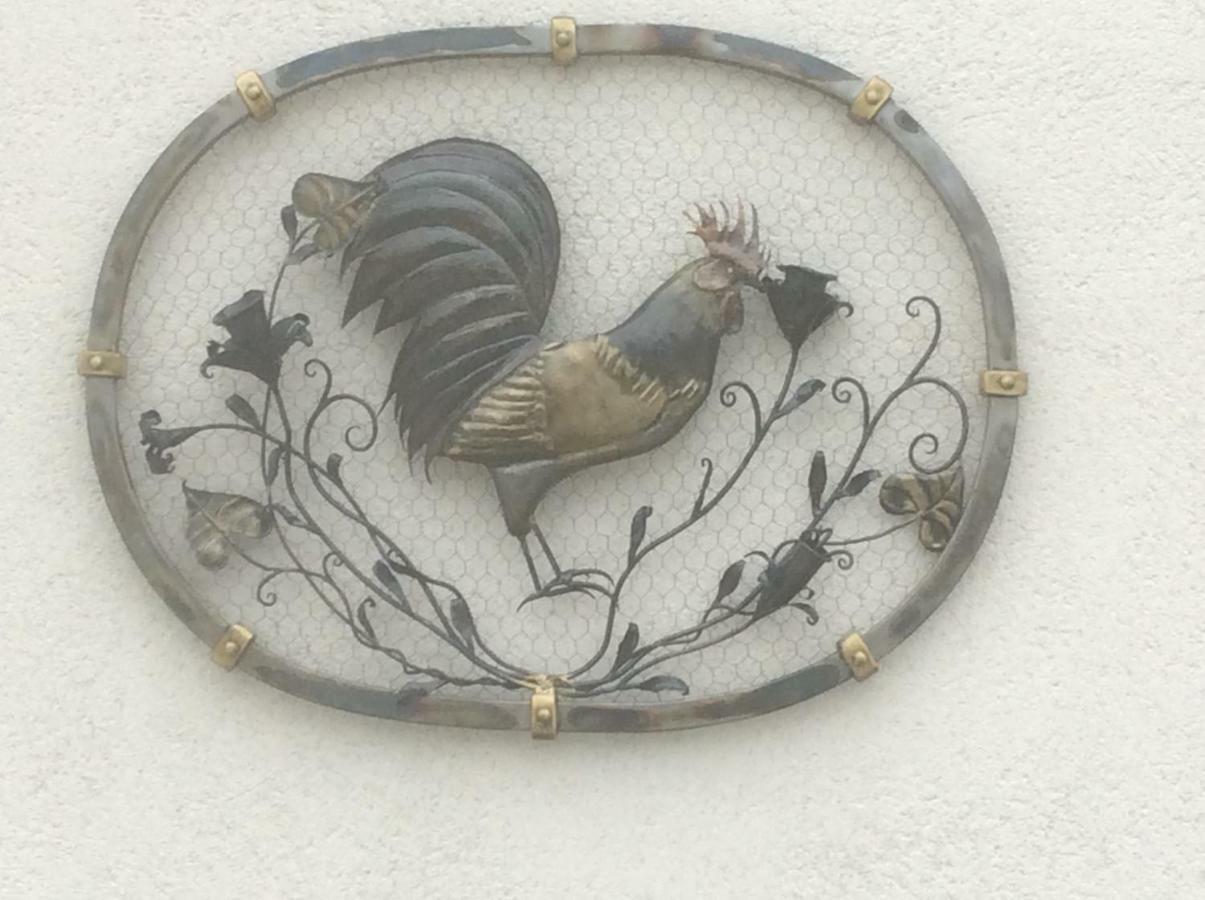 Le Grillage A Poules Bed & Breakfast Châteaubernard Exterior foto